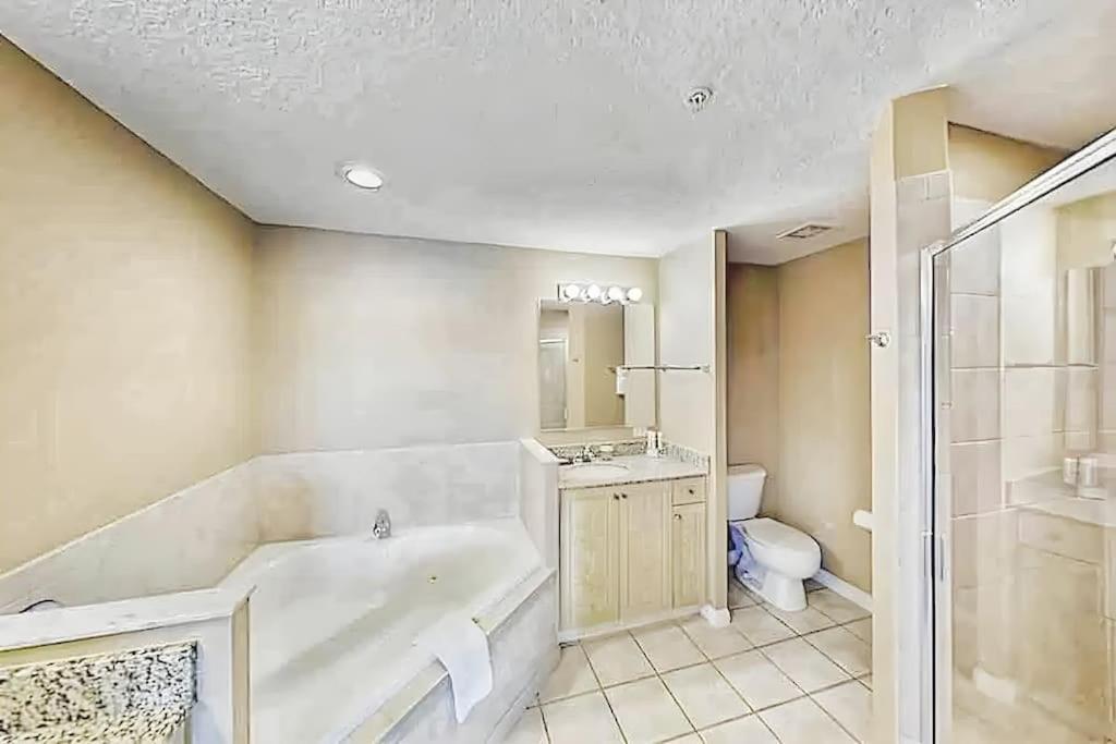 Entire Rental 3-Br Minutes From Disney X8 Hot Tub Apartment 2204 Orlando Buitenkant foto